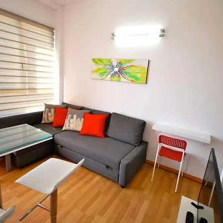 Chic Flat Triana Апартаменты *